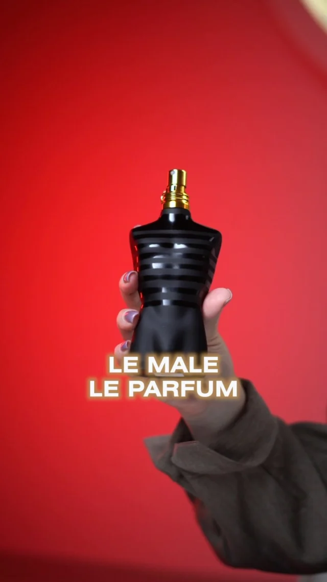 LE MALE LE PARFUM

Приємний  солодкий парфум.База у чоловічому парфумерному гардеробі 
При перших розпиленнях вас зустрічає злегка пікантний кардамон, потім звучить ніжно та пудрово . В цьому парфумів яскраво відчувається прохолодна лаванда, солодка ваніль і карамельність, ніби віддалено десь проходила Бакара.
Якщо вам подобається Le male у класичній версії, то радимо спробувати і цю.

__________________________ 

Для замовлення переходьте на сайт або в особисті повідомлення (посилання на сайт в шапці профілю) 
‼️ЦІНА ВКАЗАНА НА САЙТІ 

❓Потрібна консультація, Допомога у виборі? Пишіть нам в особисті повідомлення