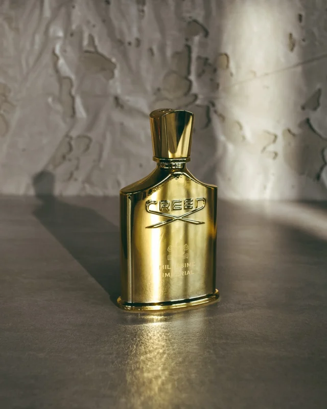 MILESSIME IMPERIAL CREED

Парфум, який нікого не буде дратувати і підійде тим, хто обожнює light blue , eclat, creed silver mountain water .Його нанесення гарантує гарний настрій і всім оточуючим , де б ви не були - в офісі, на навчанні, на прогулянці . 
Якщо ви нанесете цей шедевр на свою шкіру одразу відчуєте морське ледь солонувате повітря ,де десь на пляжі стоїть фруктова тарілка , де , окрім фруктів, лежить багато кисленькиз цитрусів . 
І все це - Milessime imperial 

__________________________ 

Для замовлення переходьте на сайт або в особисті повідомлення (посилання на сайт в шапці профілю) 
‼️ЦІНА ВКАЗАНА НА САЙТІ 

❓Потрібна консультація, Допомога у виборі? Пишіть нам в особисті повідомлення