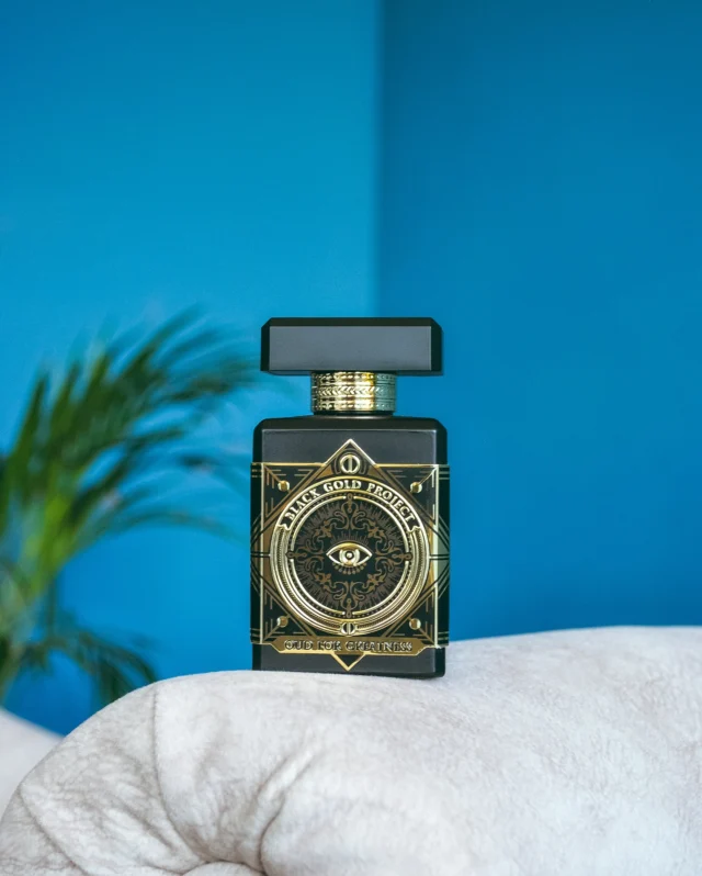 OUD FOR GREATNESS INITIO

Пахне дорого й впевнено. Наче ви за кермом чорного люксового авто. 
Теплий уд без різкості, трохи спецій, лаванда й мускус. Легко солодкувато-пряний, але не нудотний. Часто називають «запахом багатства», для тих, хто любить увагу.
__________________________ 

Для замовлення переходьте на сайт або в особисті повідомлення (посилання на сайт в шапці профілю) 
‼️ЦІНА ВКАЗАНА НА САЙТІ 

❓Потрібна консультація, Допомога у виборі? Пишіть нам в особисті повідомлення